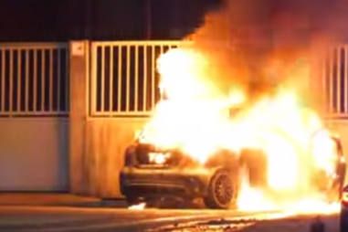 Carro arde na Trofa