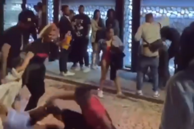 Confrontos à porta de bar onde jovem de 19 anos foi morta à facada