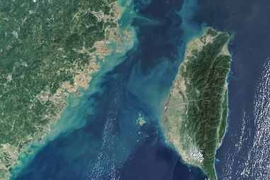 Vista aérea do Estreito de Taiwan