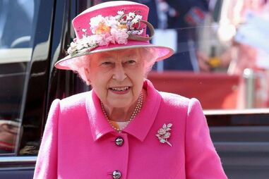 Quase quatro anos depois de morrer, Isabel II é o membro da família real mais estimado 