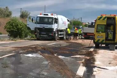 Despiste de um camião na A23 leva ao corte total da circulação