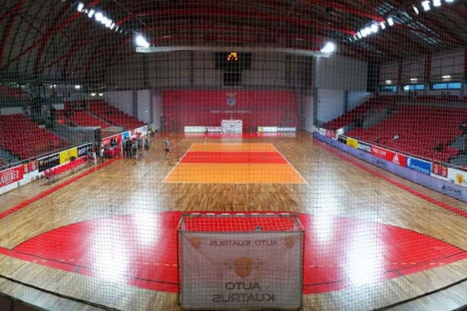 Luz, campo de andebol