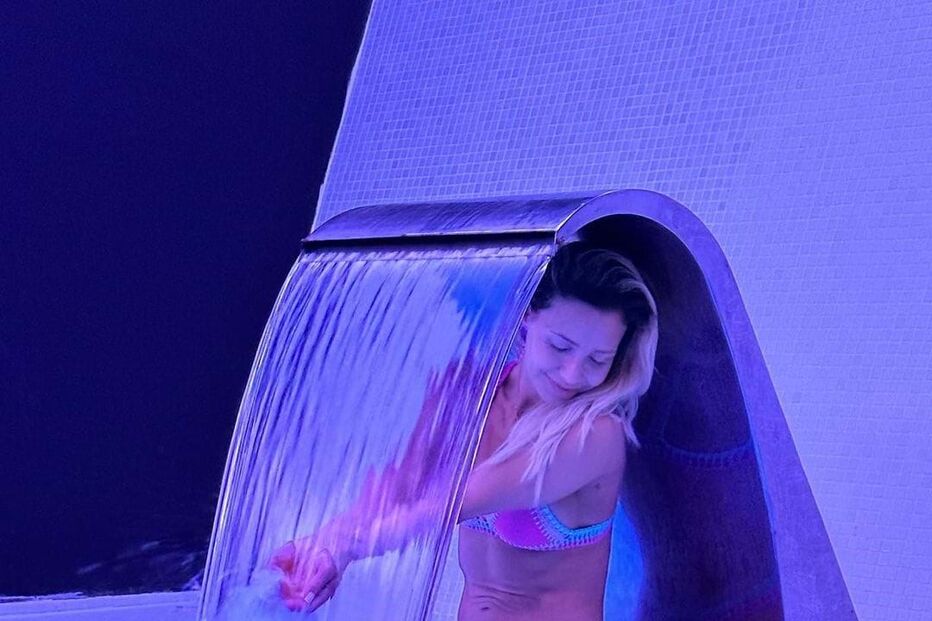 Luciana Abreu deslumbra seguidores com as suas curvas