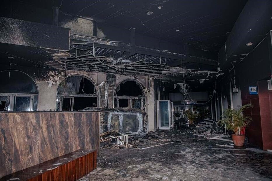 Incêndio no Porto de Luanda