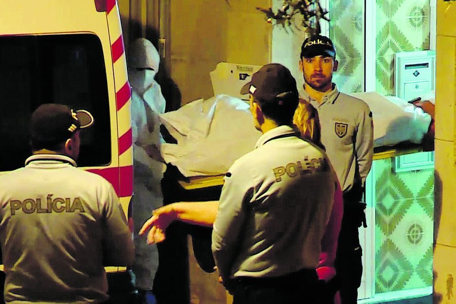 PJ, Oeiras, morte, pai, filha, múmia