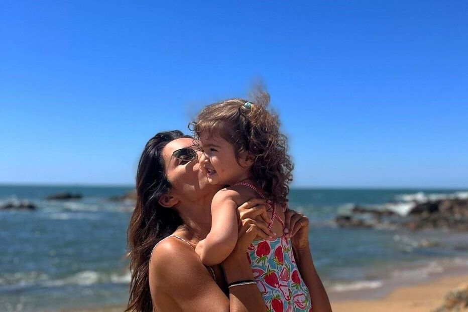 Maria Cerqueira Gomes com o filho e a sobrinha