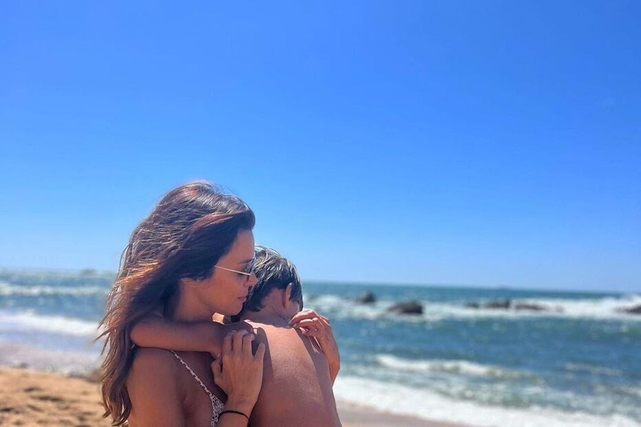 Maria Cerqueira Gomes com o filho e a sobrinha