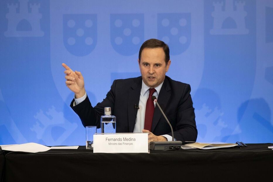 Fernando Medina, Finanças