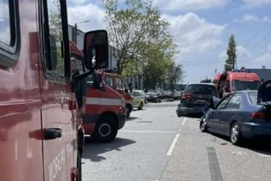 Dois feridos em colisão com carro sem seguro na Maia