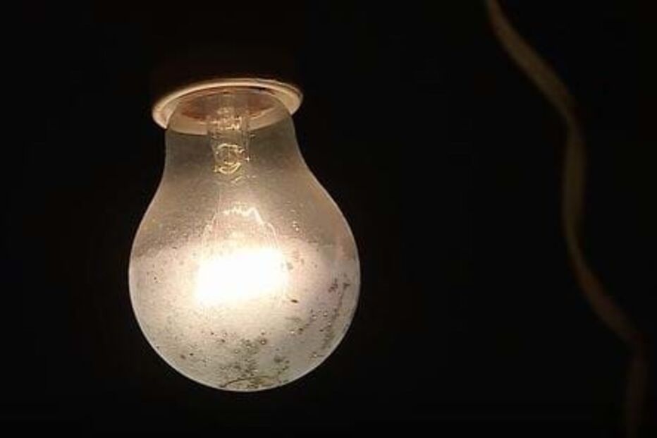 Recebeu um SMS para regularizar o pagamento da conta da luz? Atenção! Há uma nova fraude