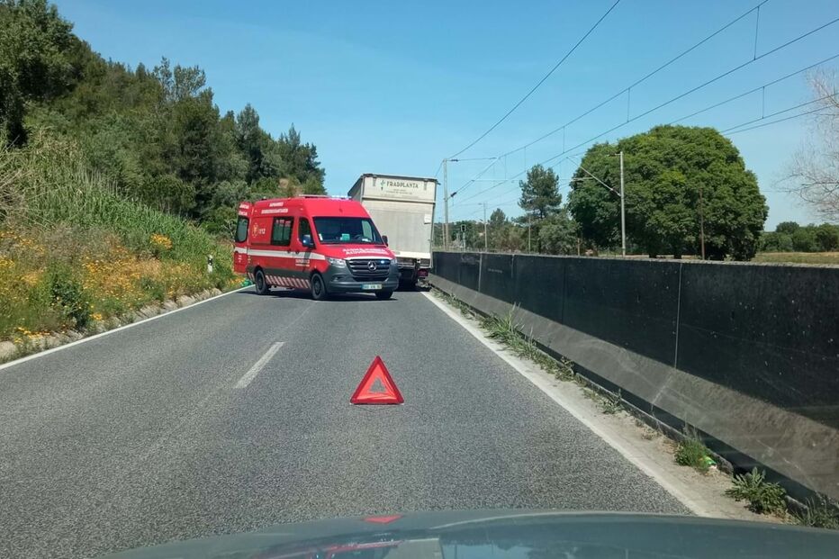 Acidente fere quatro pessoas em Santarém