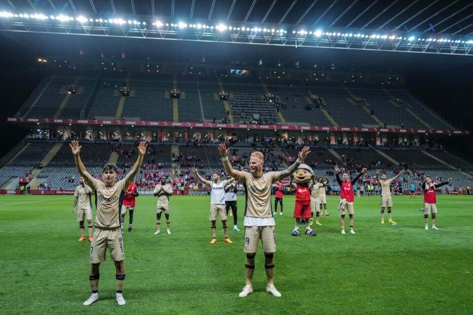 Os jogadores do Sporting de Braga festejam qualificação para a final da Taça de Portugal