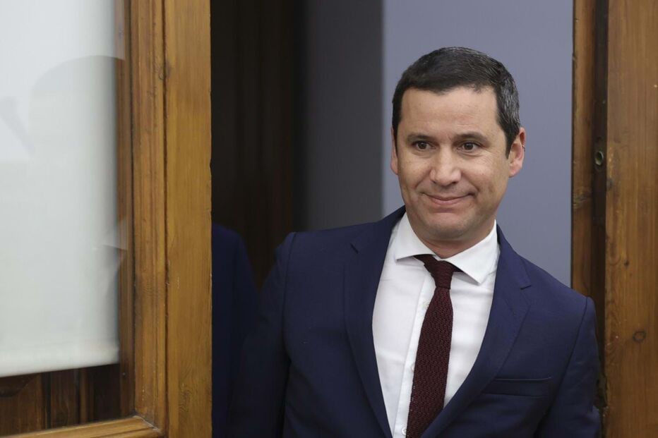 Galamba acusado de esconder verdade sobre a TAP ao parlamento