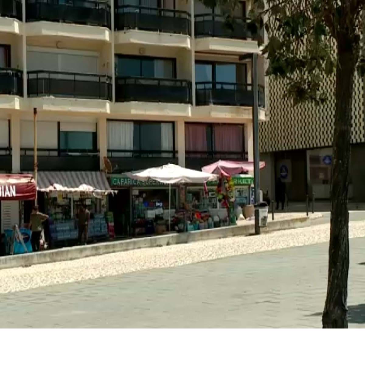 Três mortos por afogamento na Costa da Caparica e em Vila Real – Observador