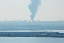 Incêndio atinge depósito de combustível na Rússia perto da fronteira com a Crimeia