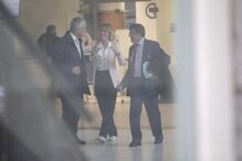 Leonor Poeiras com os advogados 