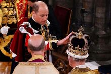 Rei Carlos III e príncipe William