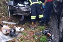 Homem ferido em colisão entre carro e camião em Oliveira de Azeméis