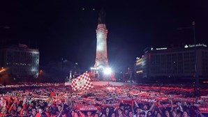 Das expectativas dos adeptos à festa no Marquês: Tudo o que aconteceu no dia em que o Benfica se sagrou campeão