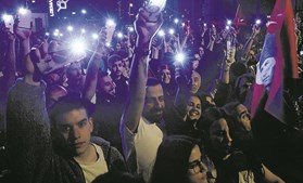 Esperança: Ambiente de festa junto à sede da coligação da oposição no centro de Ancara