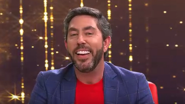"Eles têm feito um esforço para se ver": Adriano Silva Martins comenta foto de Maria Cerqueira Gomes com o namorado