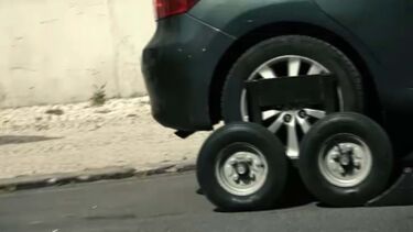 Detidos os nove ativistas climáticos que cortaram a Segunda Circular em Lisboa