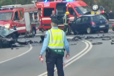 Jovens de 21 e 23 anos morrem em aparatoso acidente em Vale de Cambra