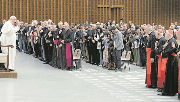800 bispos e 100 cardeais com o Papa em Lisboa 