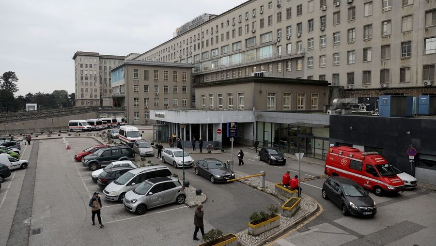 Hospital de Santa Maria é um dos que assegura Urgência
