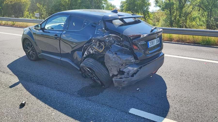 Homem de 36 anos morre em colisão entre duas motas e carro na A3 em Valença  - Portugal - Correio da Manhã