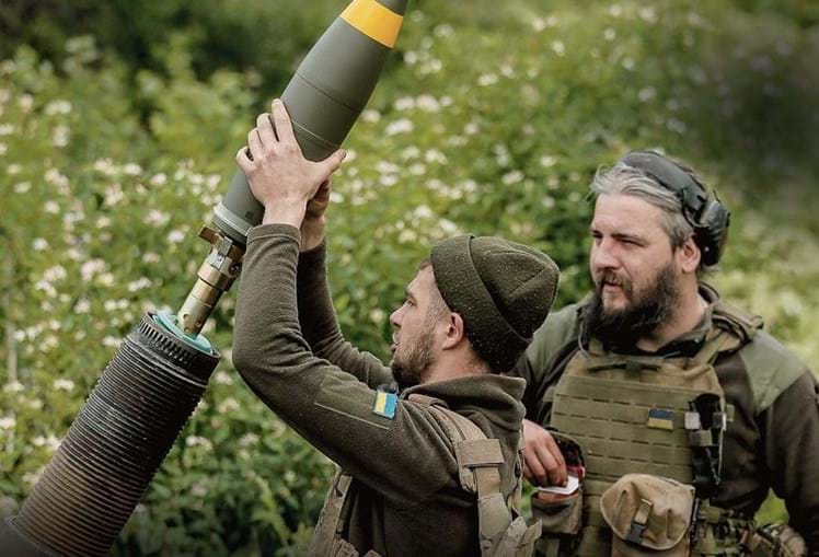 Forças ucranianas treinam há meses para a contraofensiva