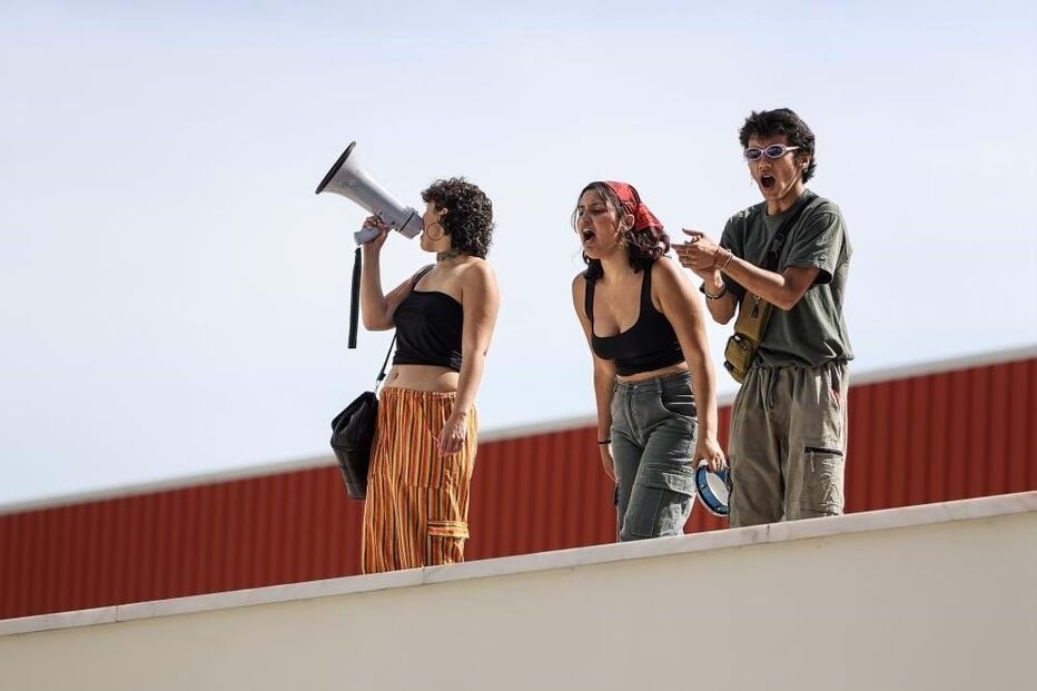 Ativistas pelo clima iniciam nova ocupação no Liceu Camões em Lisboa