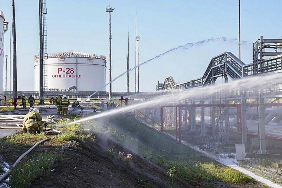 Incêndio atinge depósito de combustível na Rússia perto da fronteira com a Crimeia