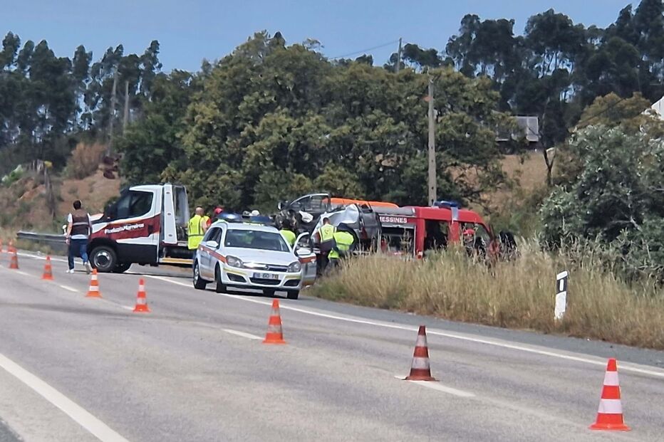 Colisão em São Bartolomeu de Messines