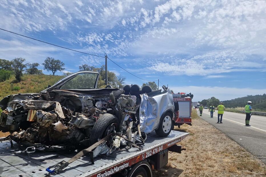 Colisão em São Bartolomeu de Messines