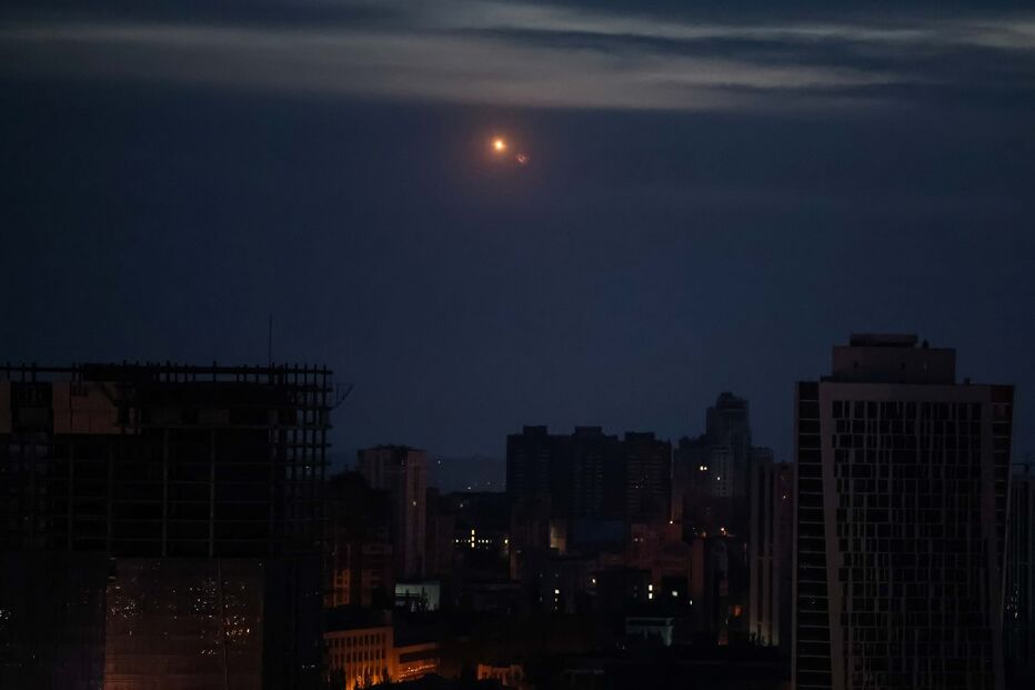 Rússia ataca a capital ucraniana com mísseis