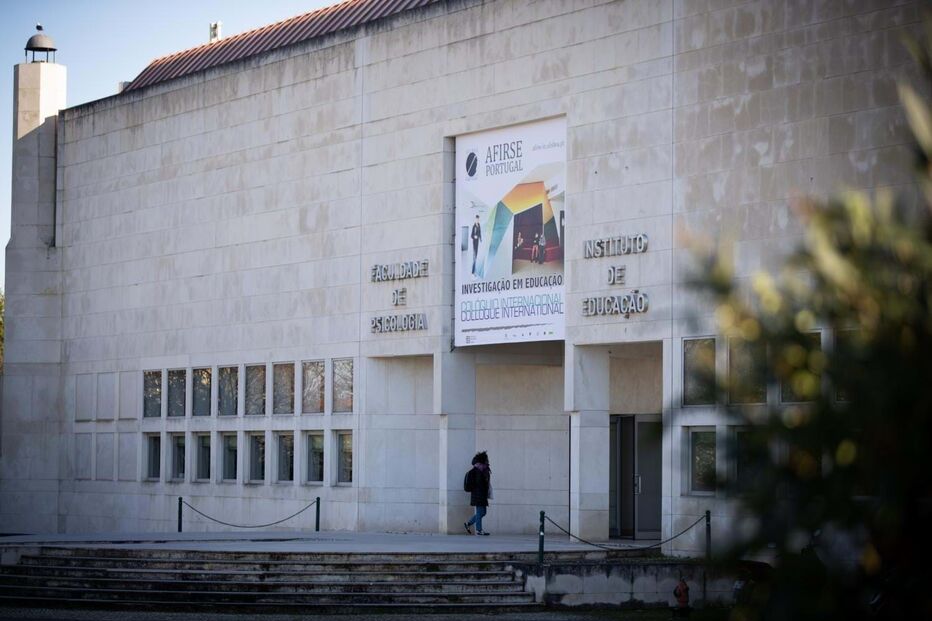  Faculdade de Psicologia da Universidade de Lisboa
