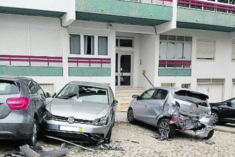 Cascais, carros, condutor bêbado 
