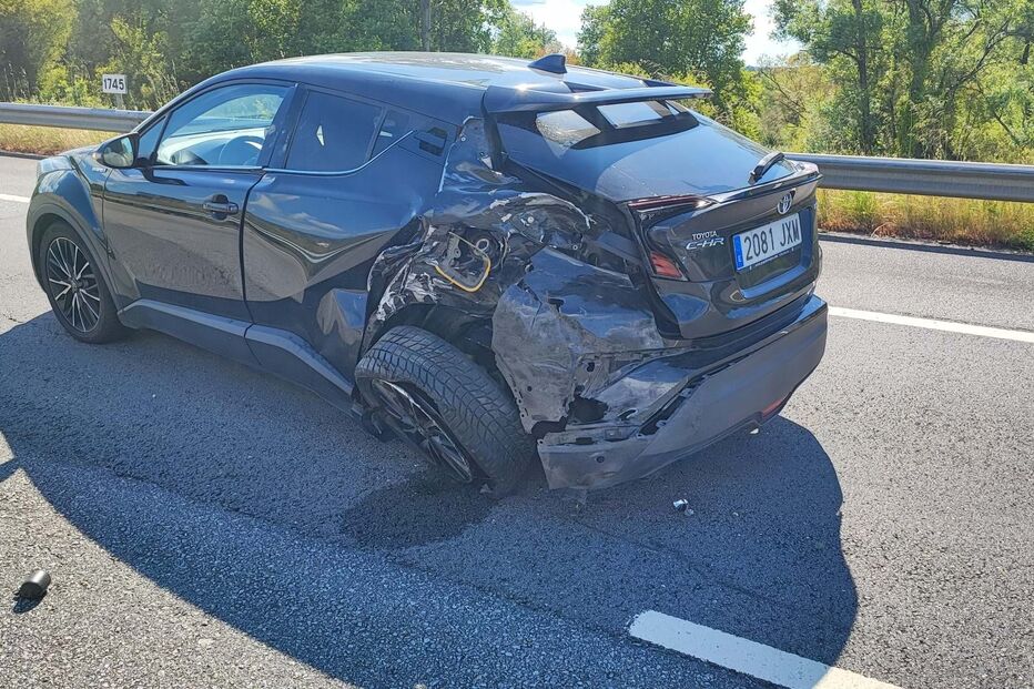Homem de 36 anos morre em colisão entre duas motas e carro na A3 em Valença 