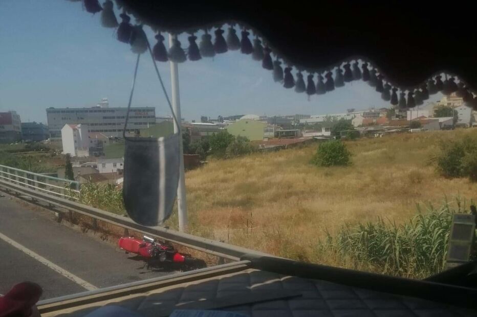 Motocilista morre em despiste no acesso ao Túnel do Grilo em Loures