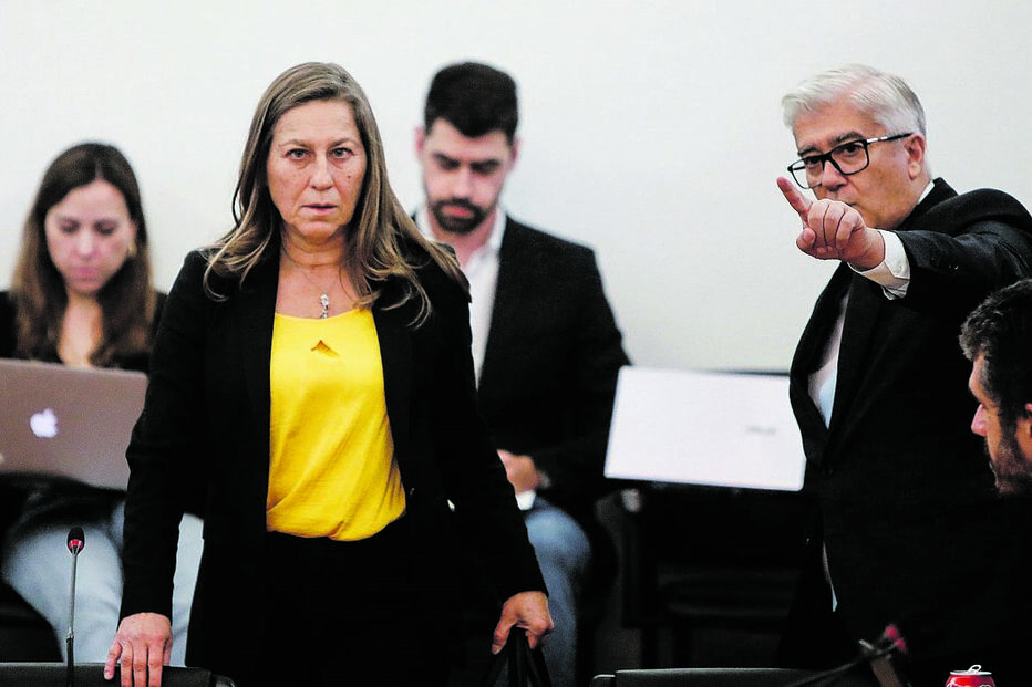Eugénia Correia, chefe de gabinete, diz que foi contactada pelo SIS, após ter telefonado ao SIRP
