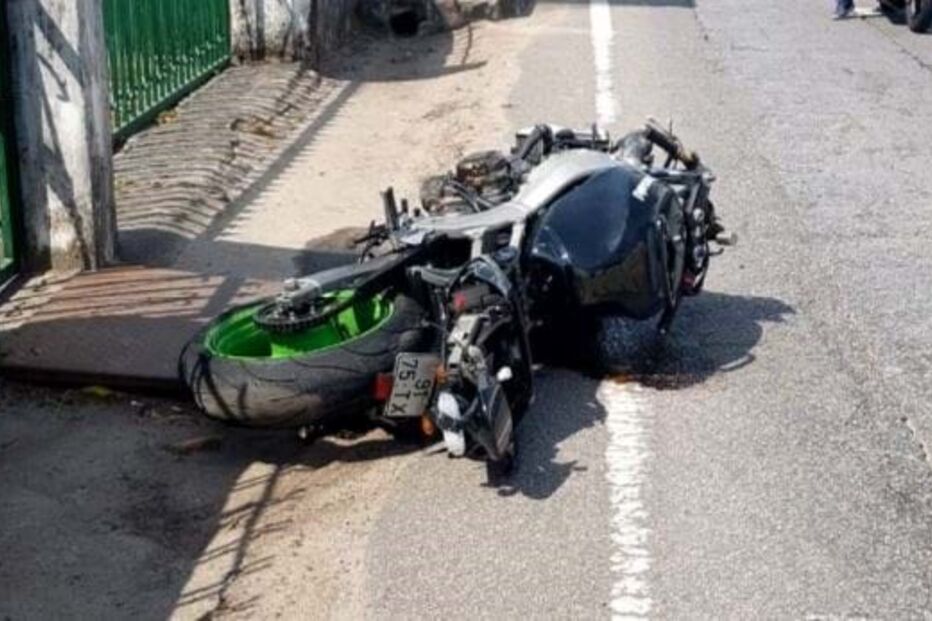 Motoclista fica ferido em colisão com carro em Famalicão