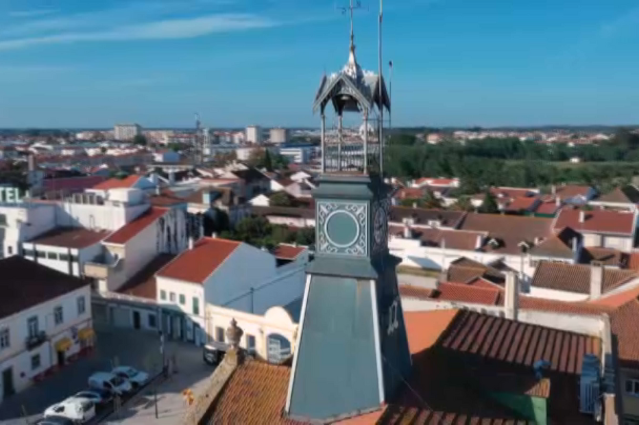 Construção de Lidl em Porto Alto danifica moradias