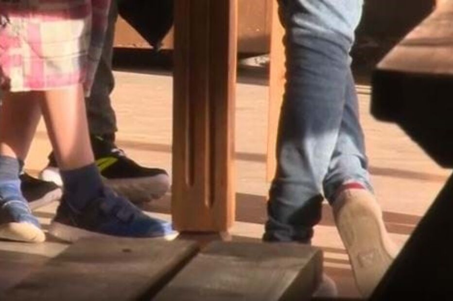 Pai violava as filhas de quatro anos quando a mãe ia trabalhar