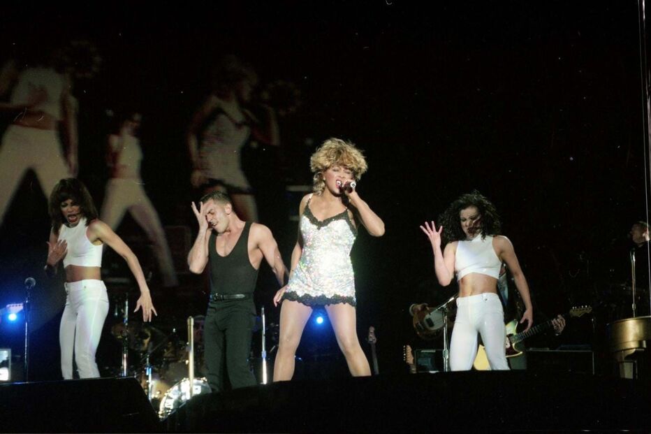 Tina Turner, Restelo