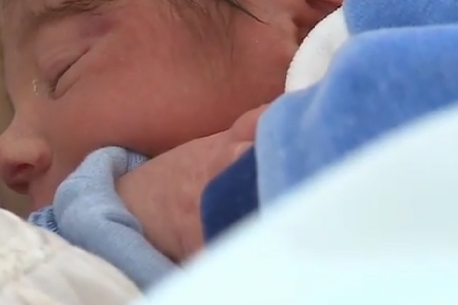 Duas maternidades fecham para obras no verão e nove com horários limitados