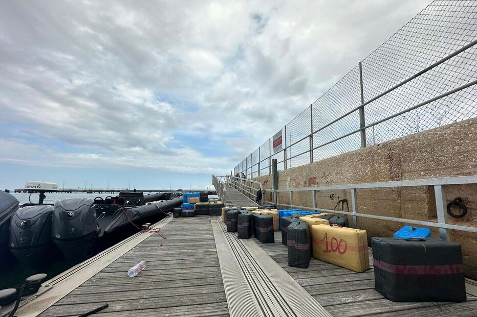 Embarcação com mais de quatro toneladas de haxixe apreendida em Tavira