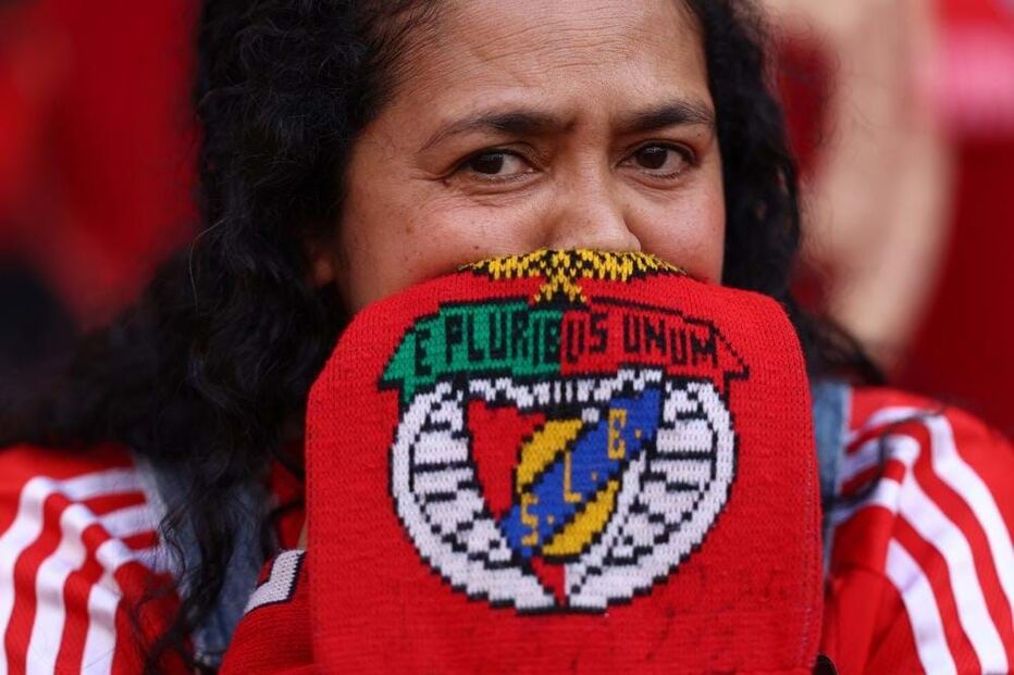 Adeptos do benfica no jogo da última jornada frente ao Santa Clara