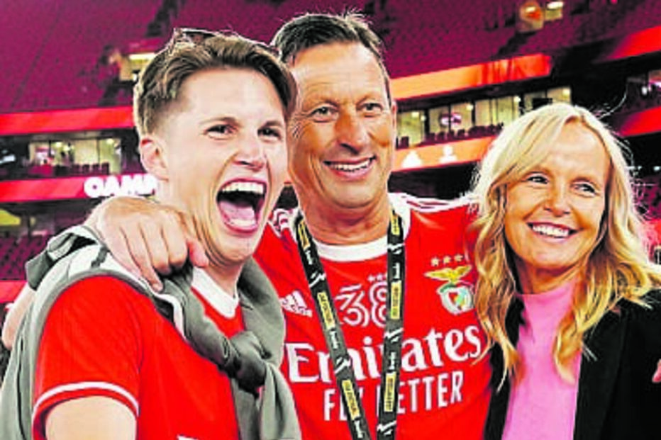 Jordi Schmidt, Roger Schmidt