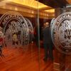 <![CDATA[ Ordem suspende advogado que está em prisão preventiva por suspeitas de corrupção ]]>